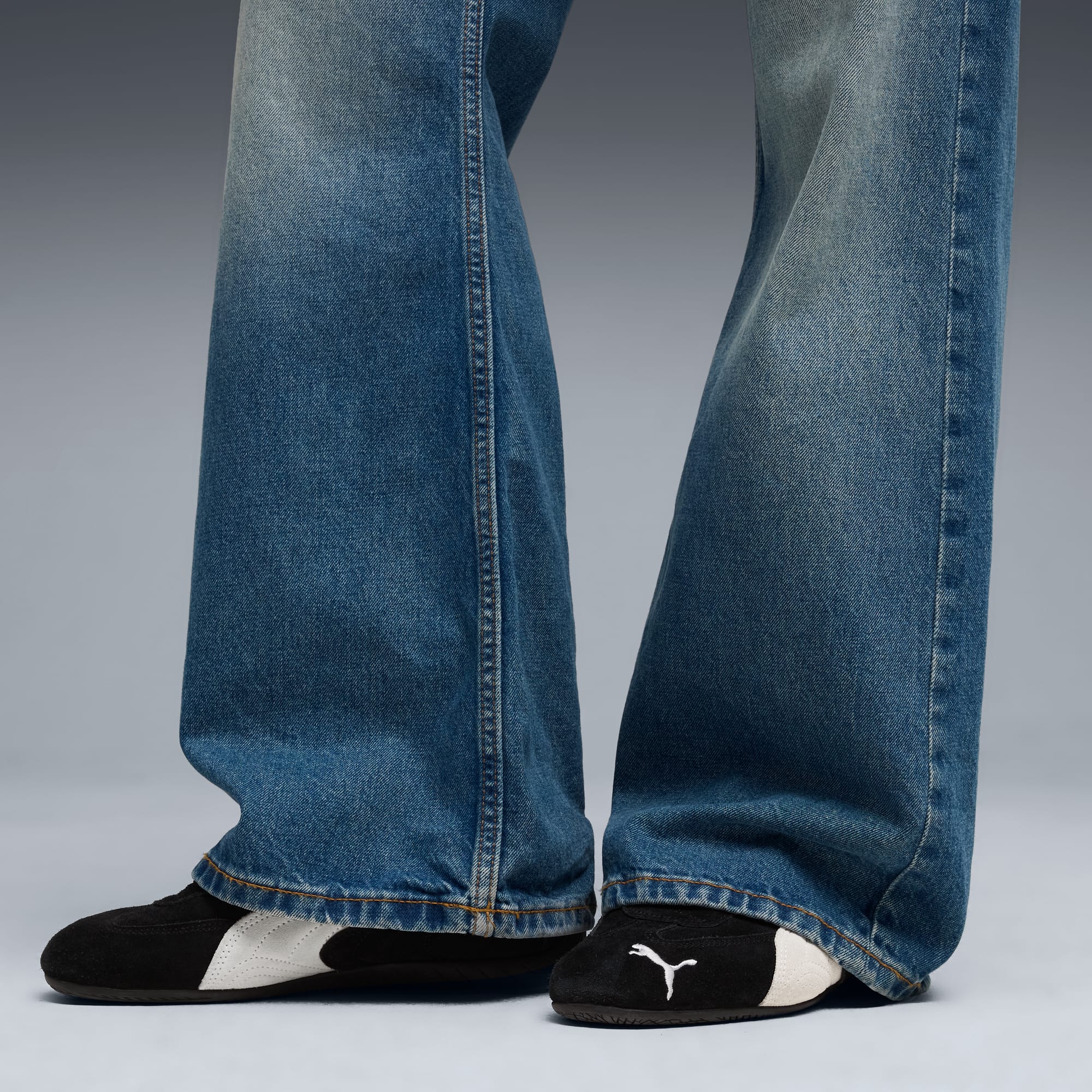 SUEDE SNEAKERS (BLACK)