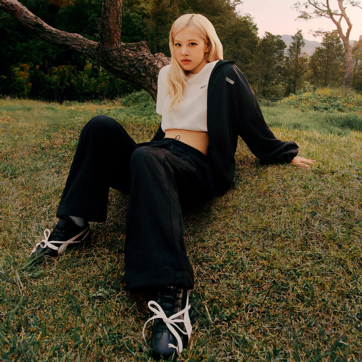ROSÉ LEA SNEAKERS (BLACK)